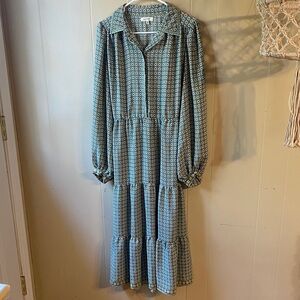 Max Studio Women’s Size Large Tiered Maxi Dress